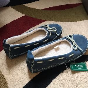 NWT L.L Bean women’s moccasin slipper